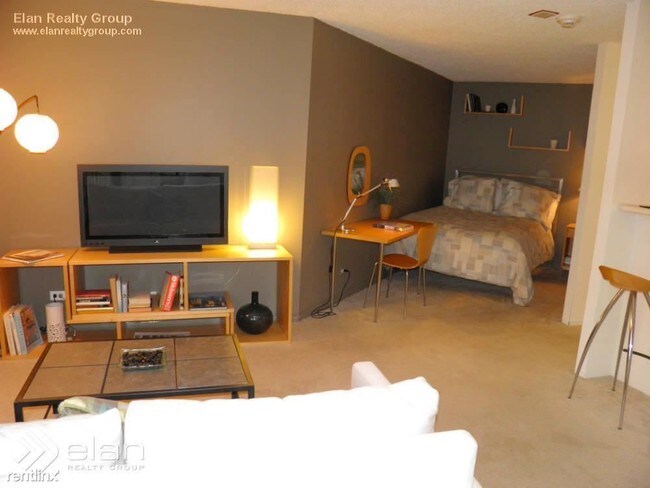 Foto del edificio - 750n N Dearborn St