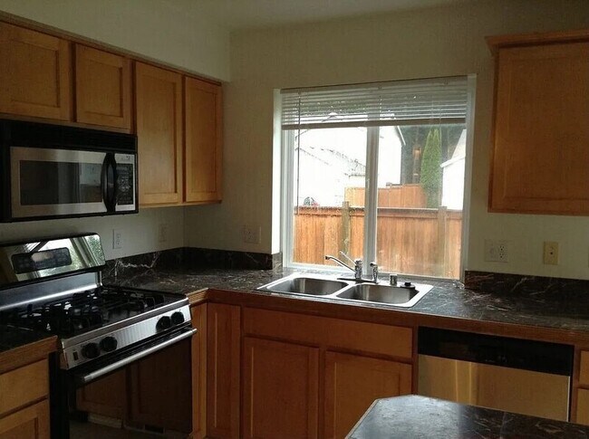 Building Photo - 12805 169th St Ct E