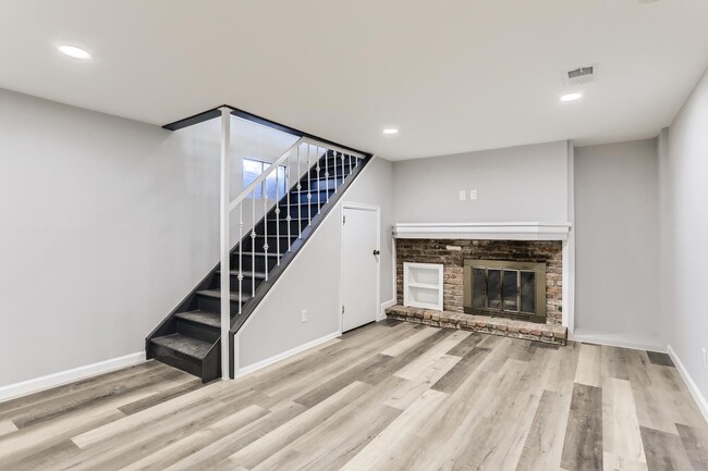 Photo - 7804 E Hampden Cir House