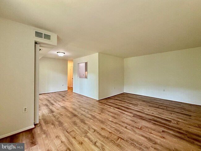 Foto del edificio - 12204 Braxfield Ct