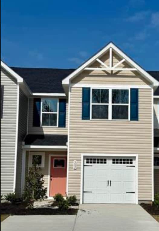 Building Photo - 302 Myrtle Meadows Dr