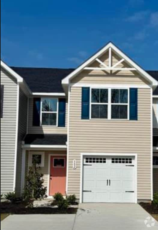 Building Photo - 302 Myrtle Meadows Dr