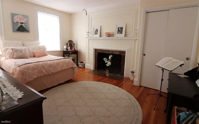 Foto del edificio - 12 Dean Rd