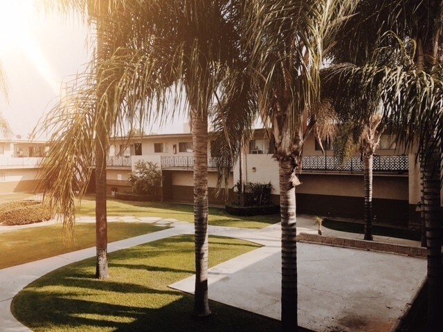 Primary Photo - 1221 S Atlantic Blvd