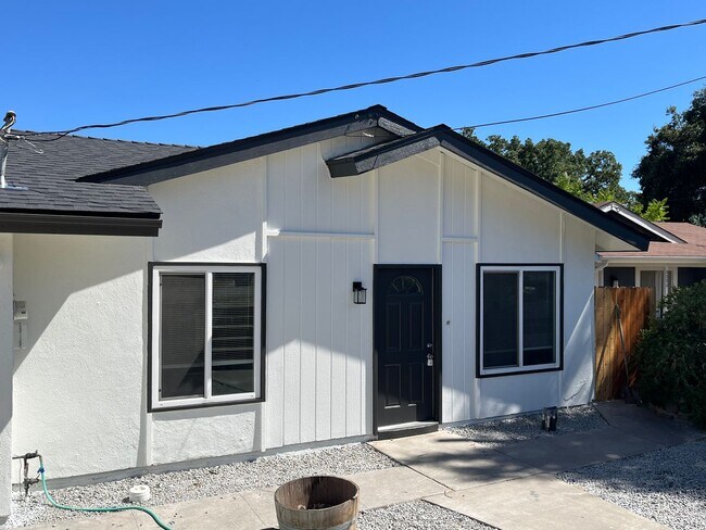 Building Photo - 8890 Arcade- 4 Bedroom 2 Bath home
