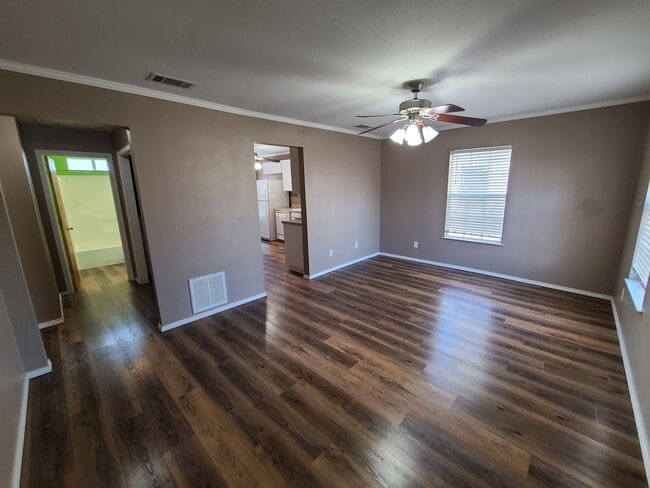 Building Photo - Coming August 2025... Charming 2-Bedroom H...