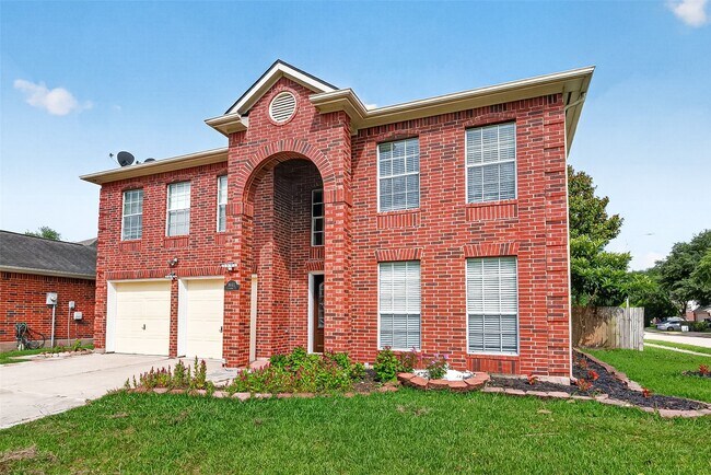 Building Photo - 16102 Flatridge Ct