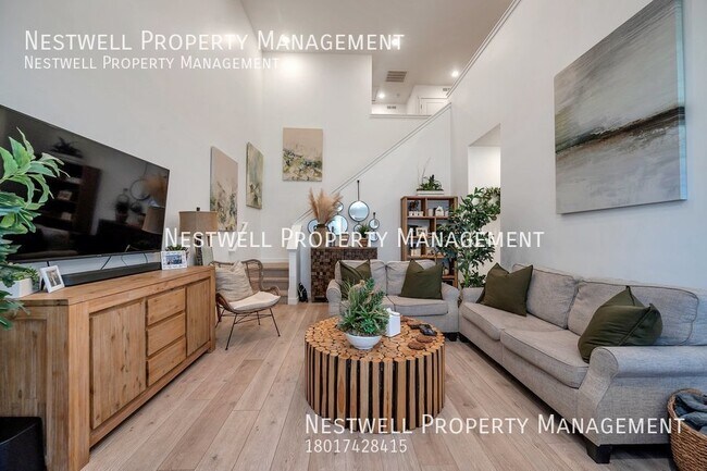 Foto del edificio - Inmaculate 3-bed Townhome in Daybreak