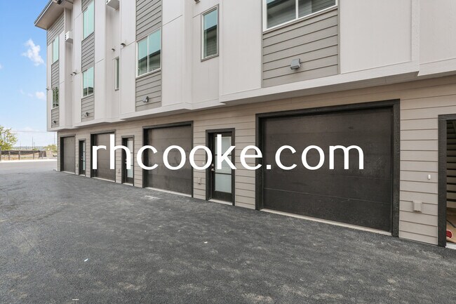 Fachada del edificio - Tipo I - 5th & Conklin Townhomes