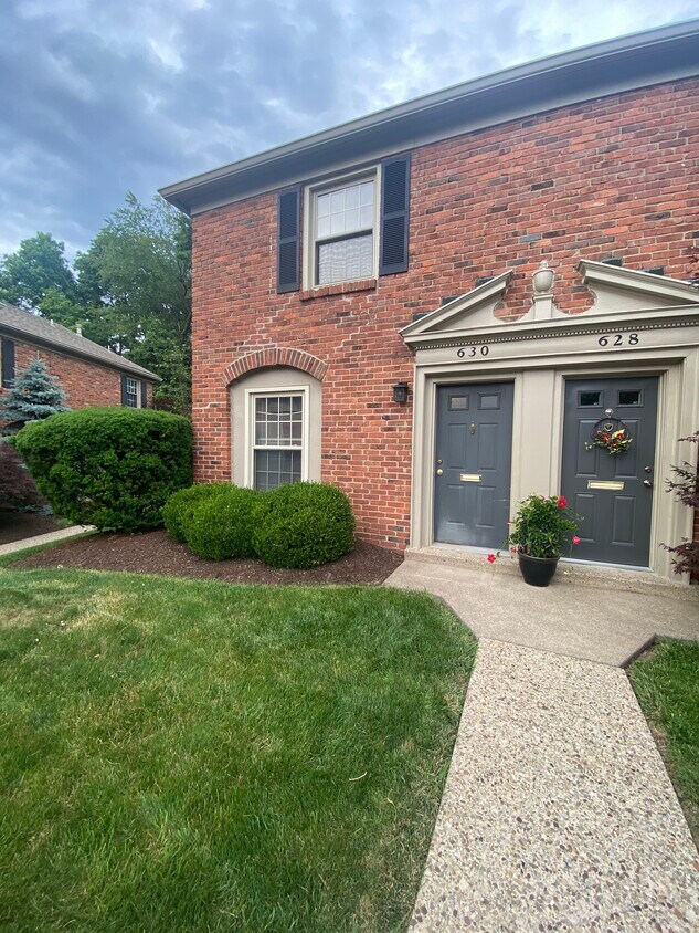 Primary Photo - 630 Robinwood Dr