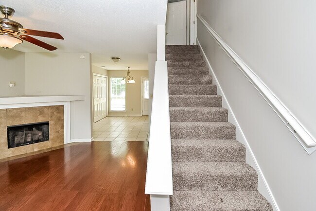 Foto del edificio - 4483 Shadow Glen Cove