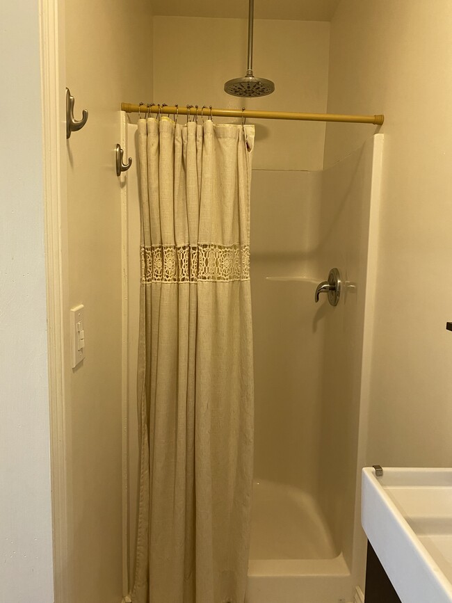 Rainfall new shower head - 611 S Griffith Park Dr