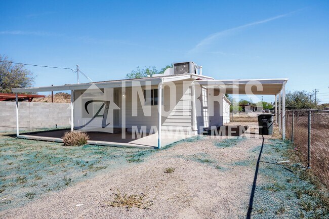 Foto del edificio - 224 E 3rd Ave