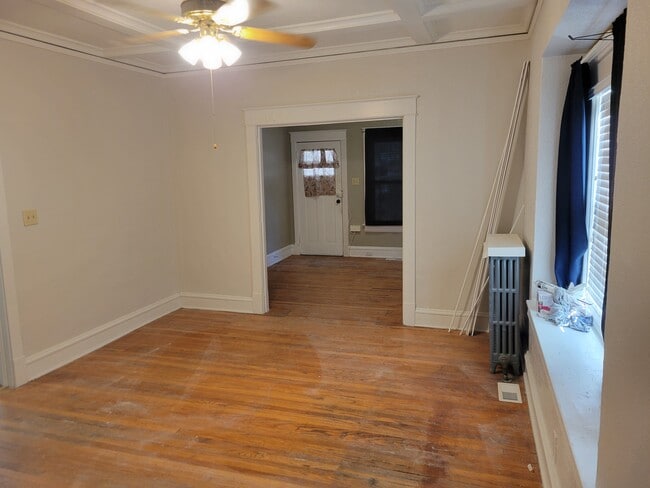 Building Photo - 508 S Huttig Ave