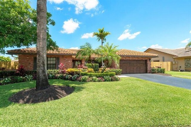 Building Photo - 21155 Shady Vista Ln