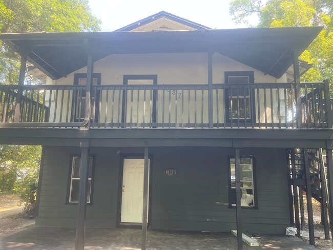 Foto del edificio - 1035 Maynard St