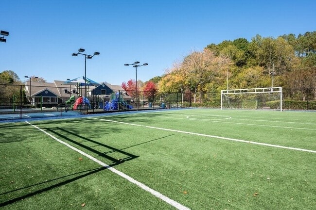 Building Photo - Edgewater at Sandy Springs