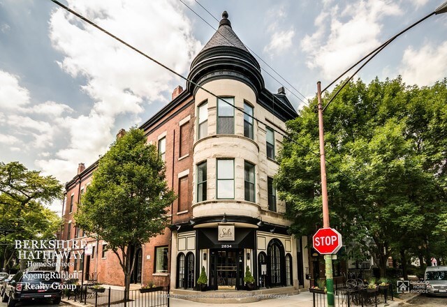 Foto del edificio - 2834 N Southport Ave