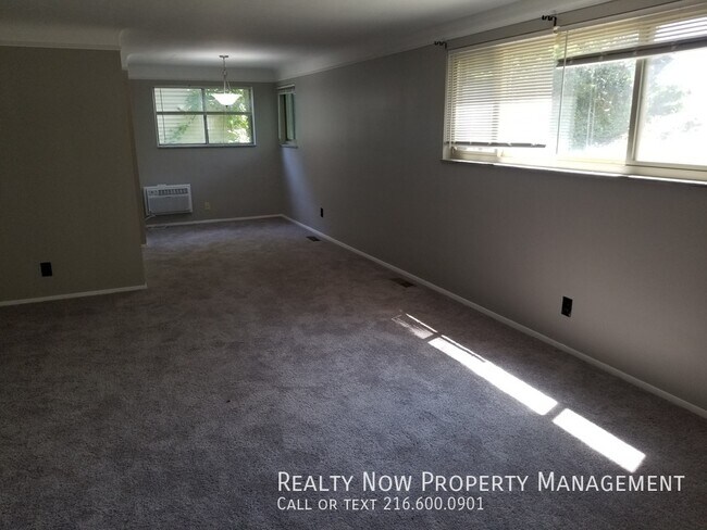 Foto del edificio - 20838 Detroit Rd