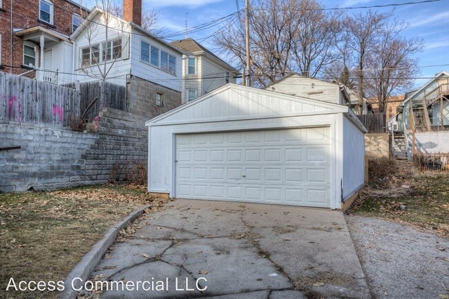 Building Photo - 4 br, 2 bath  - 3318 Jackson St