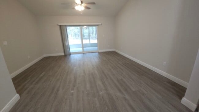 Building Photo - 9093 N Peachtree Way