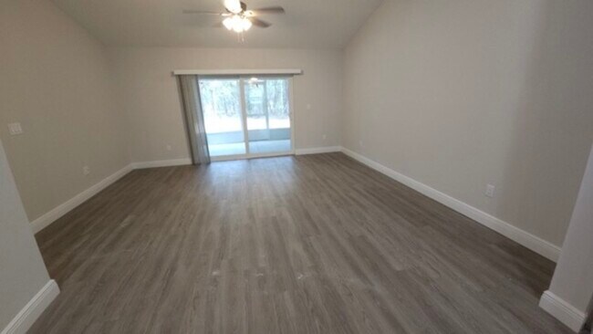 Foto del edificio - 9093 N Peachtree Way