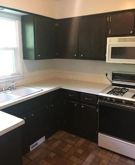 Foto del edificio - 1745 Pleasant Ct