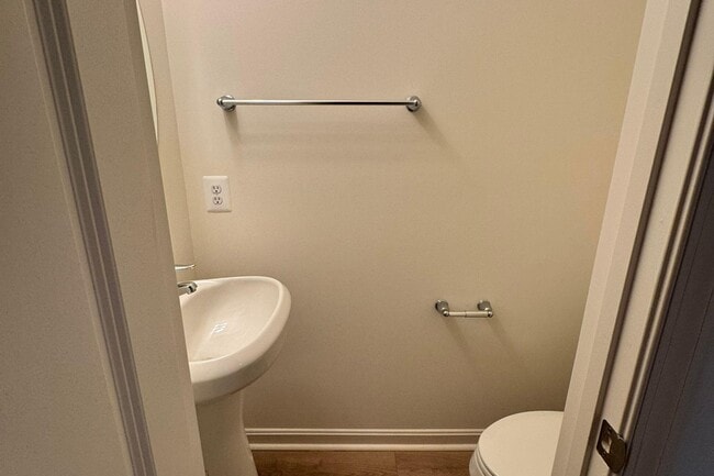 Foto del edificio - 2543 Westwind Blvd