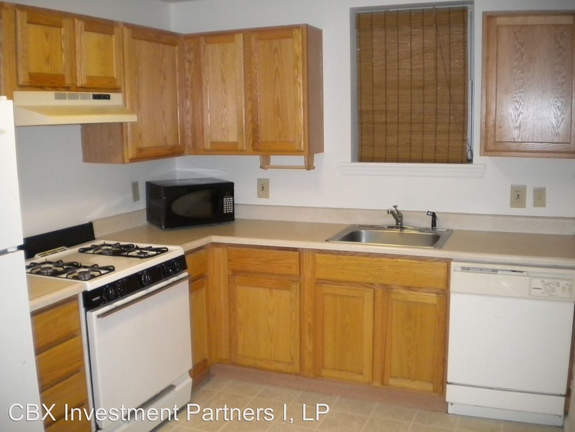 Primary Photo - 4 br, 2 bath House - 147 Chesterfield Road