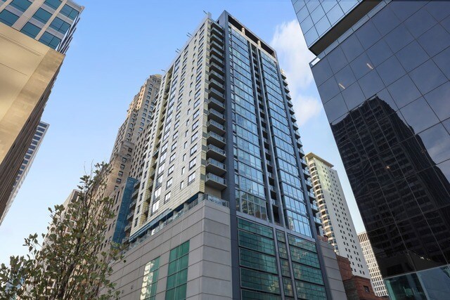 Building Photo - 160 E Illinois St