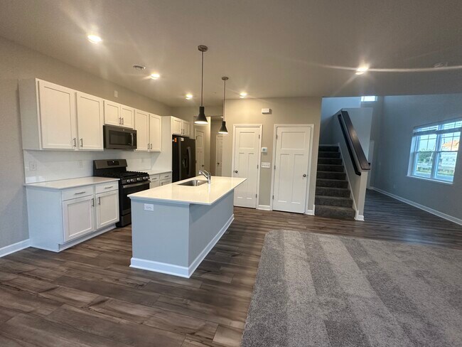 Foto del edificio - 10549 Weston Ln N