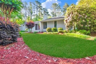 Building Photo - 3305 Hutton Pl