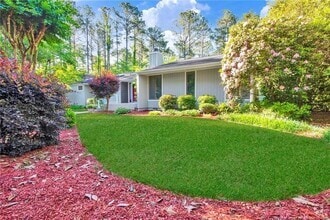 Building Photo - 3305 Hutton Pl