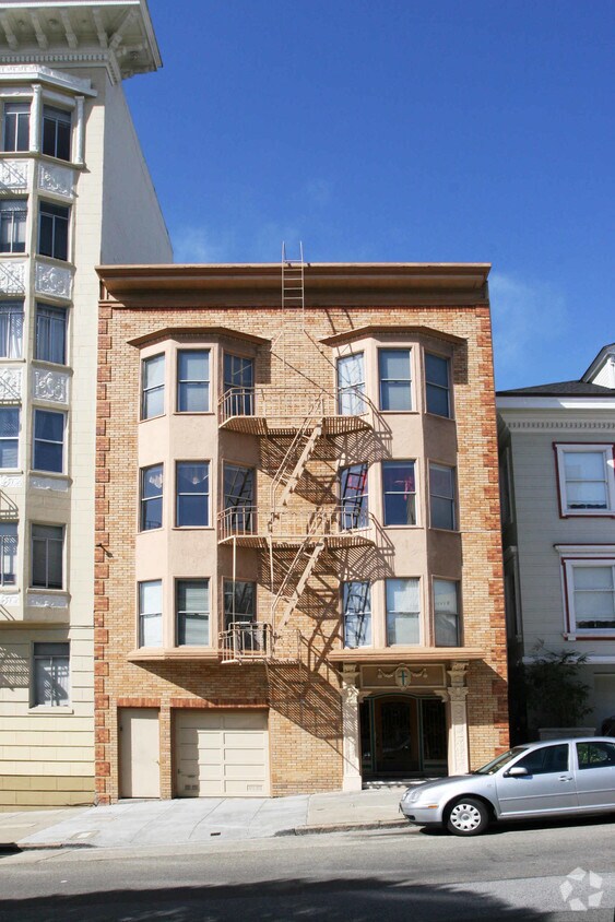 Building Photo - 2380 Washington St