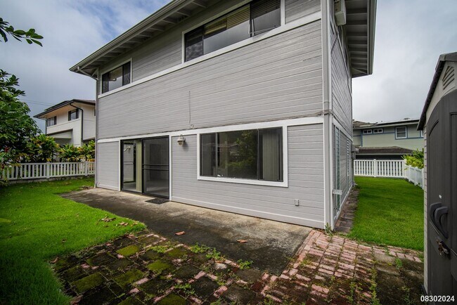 Building Photo - $3,500 / 3br - 3BED 2.5BATH HOME IN KANEOHE