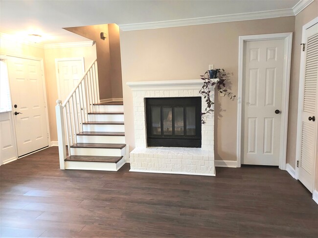 Living Room - 11531 Jade Ln SE
