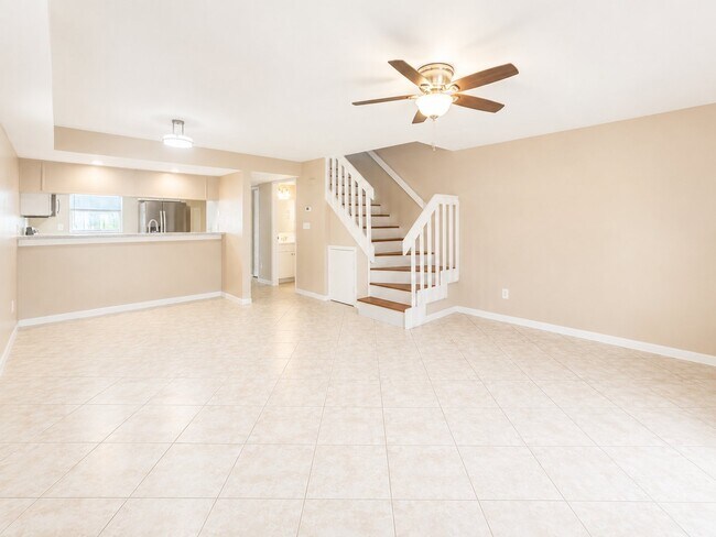 Building Photo - 1713 Azalea Ct