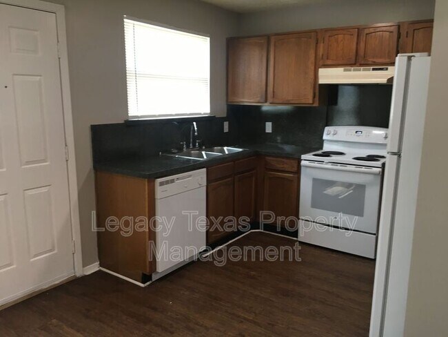 Foto del edificio - 1409 Courtney Pl