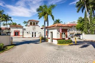 Foto del edificio - 6709 N Kendall Dr