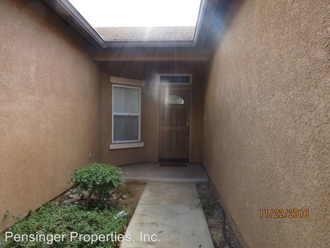 Building Photo - 12517 Great Country Dr