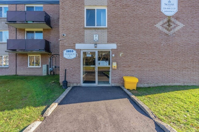 Photo du bâtiment - Thompson Manor Apartments