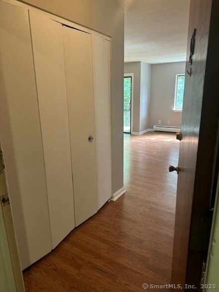 Foto del edificio - 925 High Path Rd