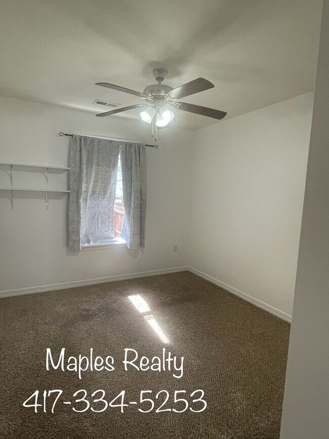 Foto del edificio - 3 Bedroom, 2 Bath Home for RENT in Hollister, MO