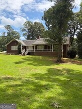 Building Photo - 105 Braemar Dr
