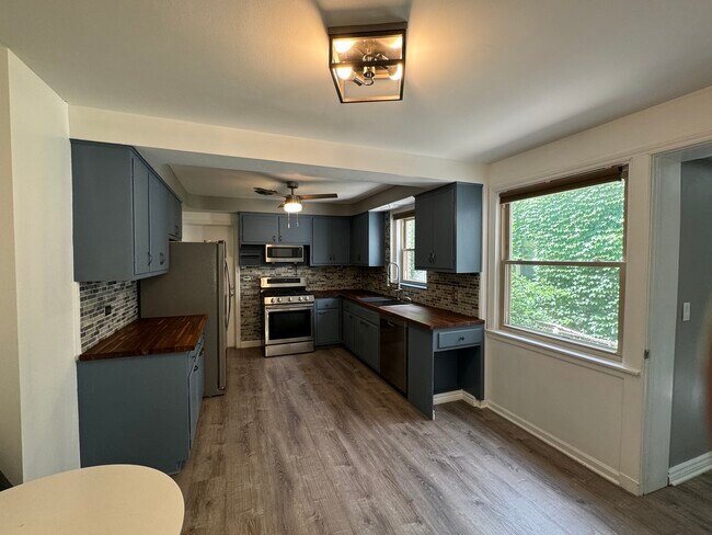 Foto del edificio - 5700 N Richmond St