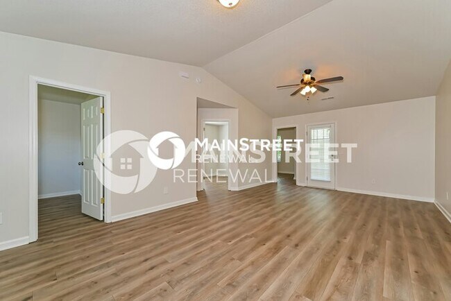 Foto del edificio - 4 Bedroom Pet-Friendly Home in POWELL, TN with Main Street Renewal