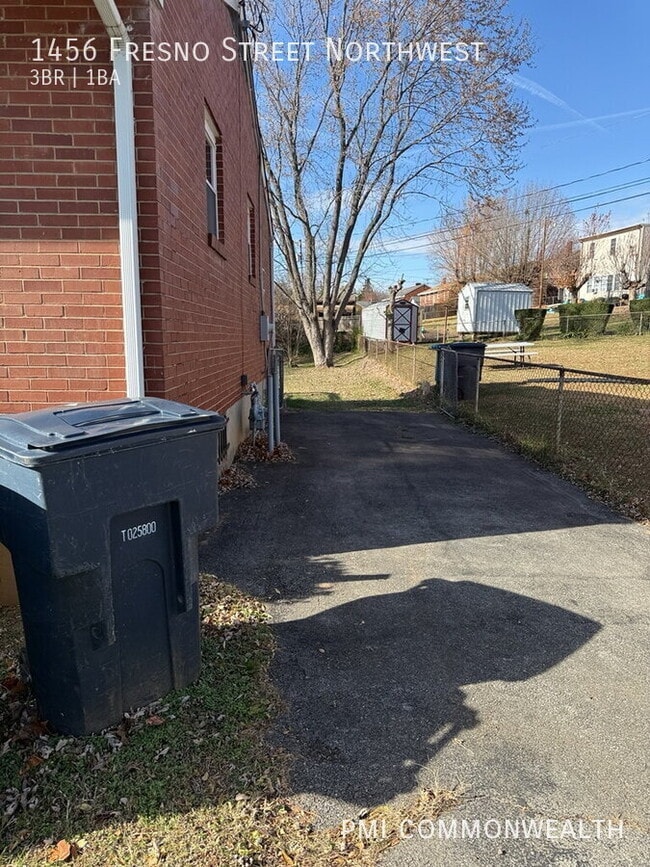 Photo - 1456 Fresno St NW House