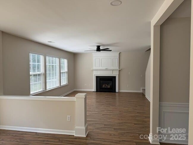 Building Photo - 12303 Bobhouse Dr