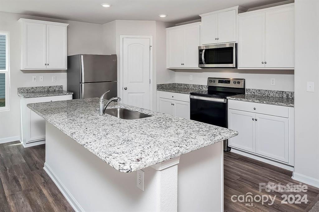 Foto del edificio - 2250 Transatlantic Ave