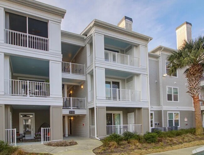 Foto del edificio - 130 River Landing Dr